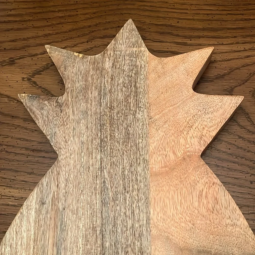 Wooden‎ Pineapple shaped serving tray